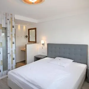 hotel-haus-berger.topcolognehotels.com/